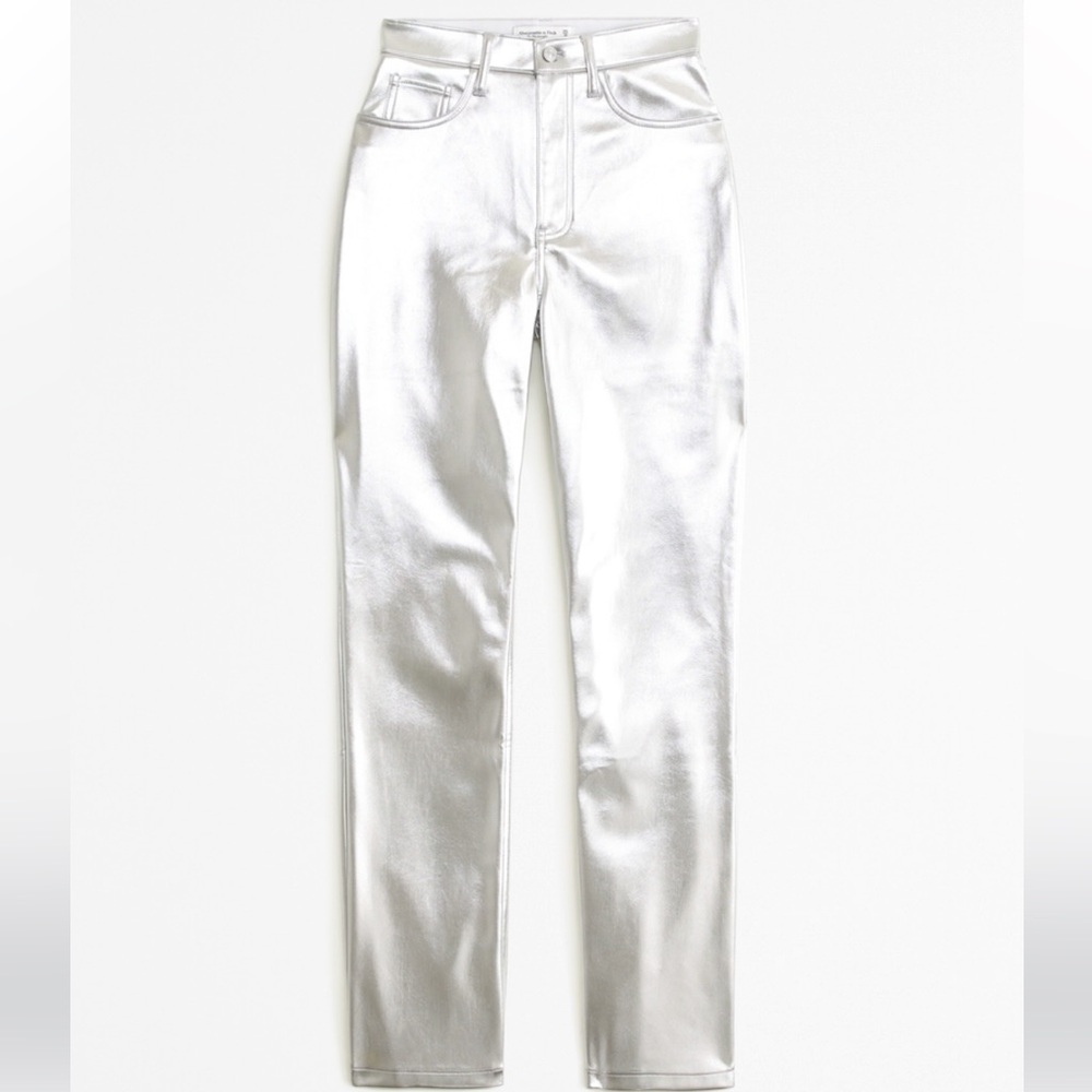 Abercrombie Curve Love Vegan Leather 90s Straight Pants - Size 32 NWT